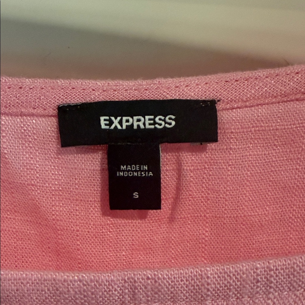 NWOT Express Pink Tank Top - Picture 2 of 3